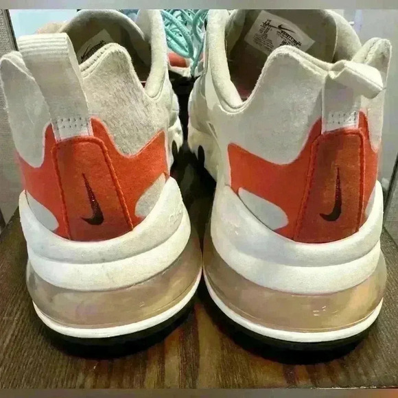 Nike Men’s Sneakers - Picture 3 of 5